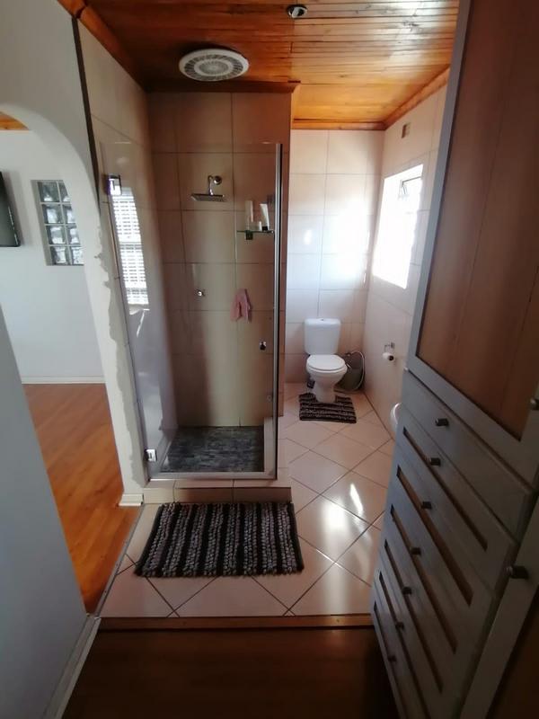 To Let 2 Bedroom Property for Rent in Pelikan Park Western Cape